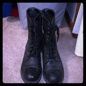 Combat boots, very gently worn